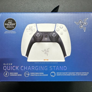 PS5 레이저 듀얼센스 충전거치대 화이트 이미지