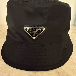 나일론 버킷햇 이미지