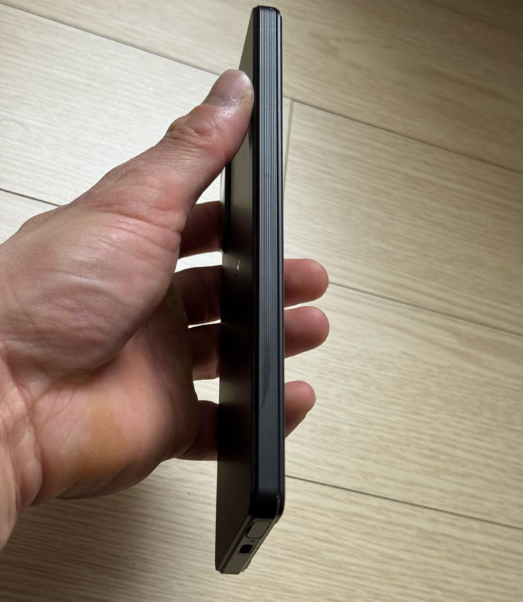 소니 엑스페리아 1 마크5 (일본 심프리 / 16GB / 512GB) + 브이로그 모니터 일괄 판매합니다. 이미지