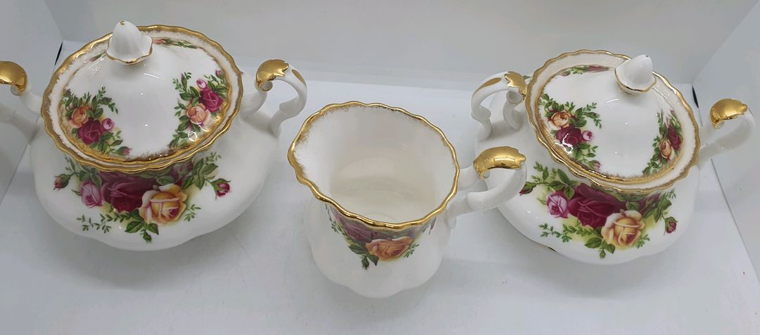 영국 로얄알버트 황실장미 투핸들슈가볼.크리머 개당값 이미지