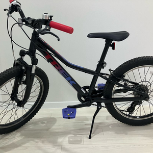 트렉 프리칼리버 20인치 어린이 자전거 이미지