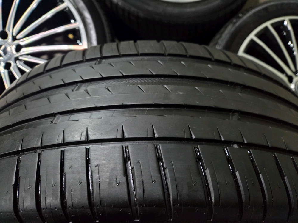 벤츠 W254 GLC 신형마차 20인치 정품 휠타이어 이미지