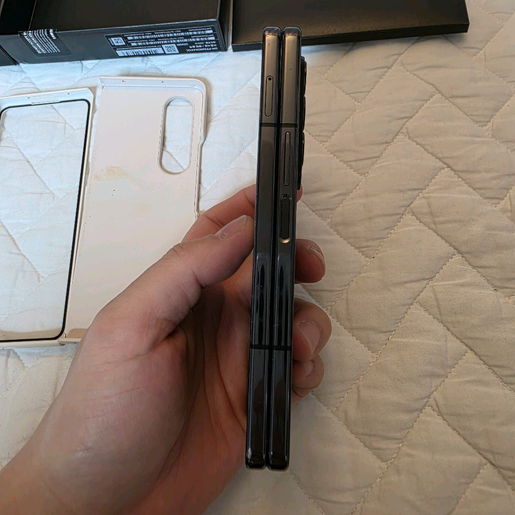 삼성 갤럭시 Z폴드4 256Gb , 케이스, 필름, 박스 이미지