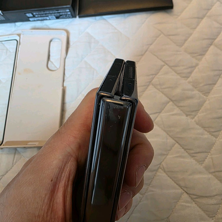 삼성 갤럭시 Z폴드4 256Gb , 케이스, 필름, 박스 이미지