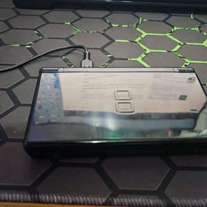 닌텐도 ds lite 일판 + 포켓몬스터 화이트 게임칩 팝니다 이미지