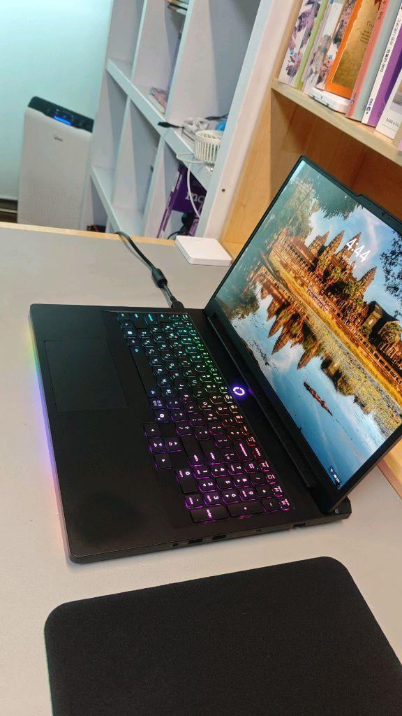 레노버 리전 프로 7 게이밍 노트북 RTX 5080 이미지