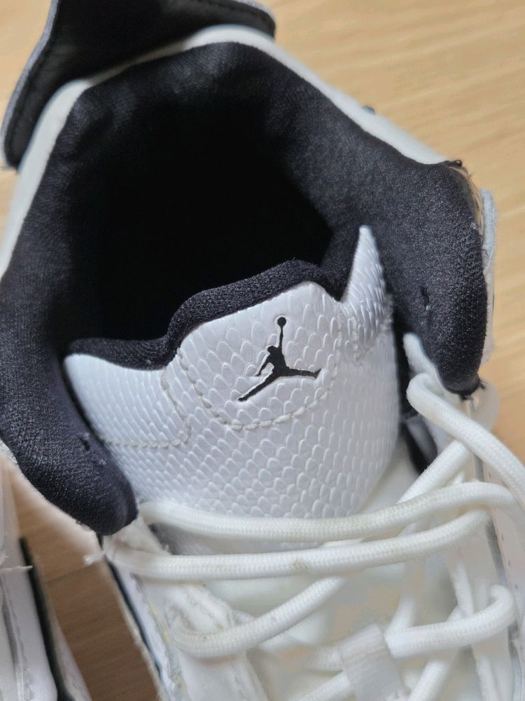 나이키 조던, 뉴발키즈 운동화 일괄 이미지