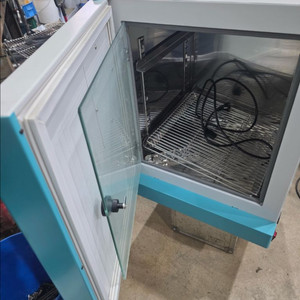 디지털 전자식 진공건조기 항온기 이미지