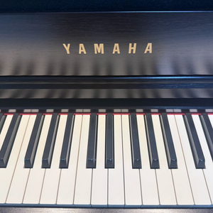 야마하 디지털 피아노 CLP-675 팝니다. 이미지