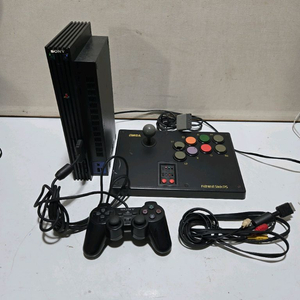 소니 플레이스테이션 2 (SCPH-30005 R) 본체와 함께 조이스틱, 컨트롤러, 각종 케이블포함 이미지