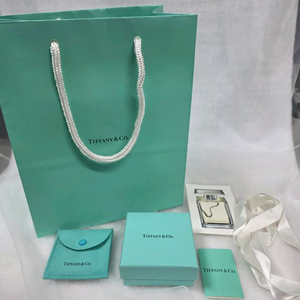 티파니앤코 빈티지 목걸이 케이스 이미지