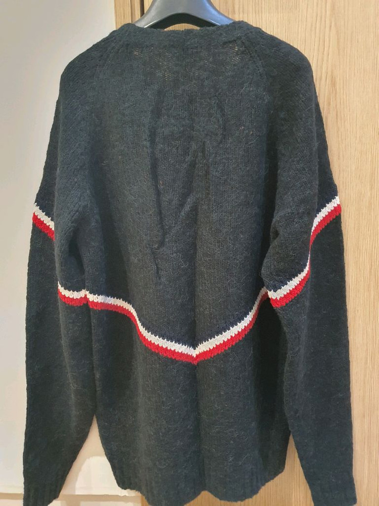 몽클레어 남성 니트 새상품급 판매합니다! 이미지