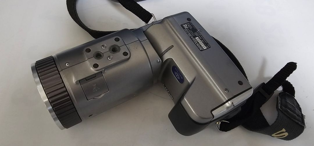 SONY DSC-707 디지털카메라 작동품 이미지