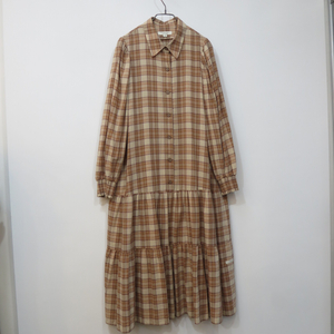 써스데이아일랜드 체크 롱 티어드 원피스 이미지