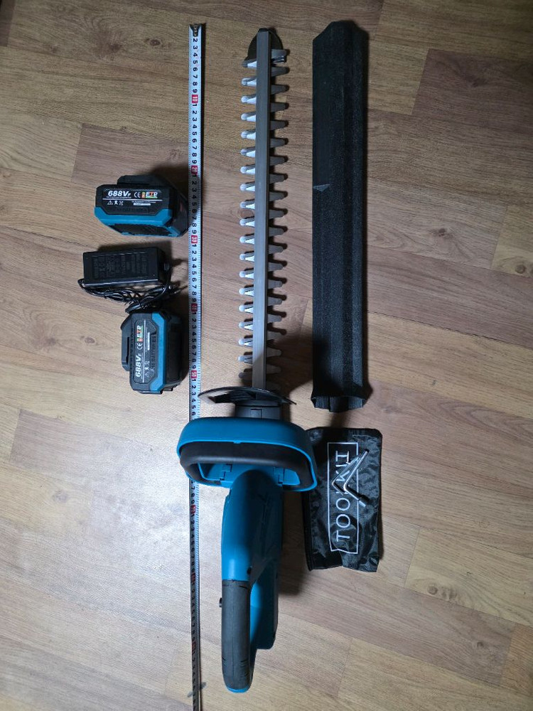 헤지트리머 ( 잔듸나조경나무 정리하는 정전도구) 이미지