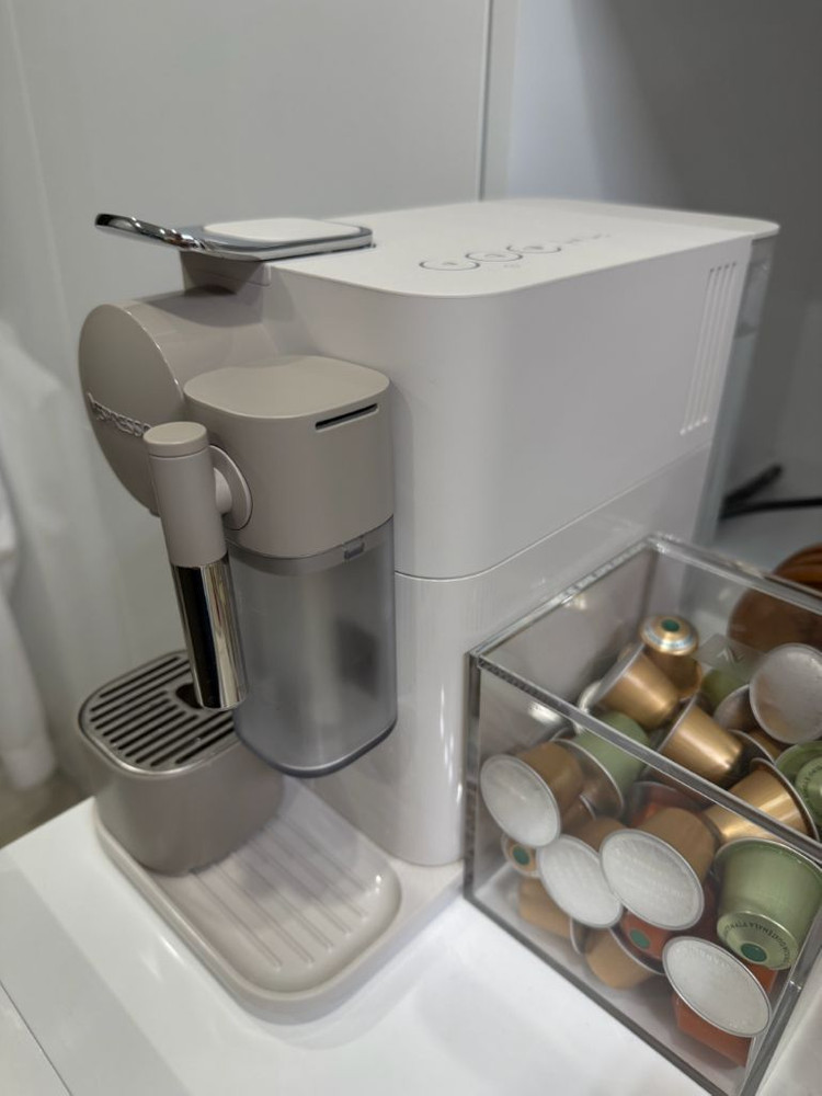 네스프레소 라티시마 원 이미지