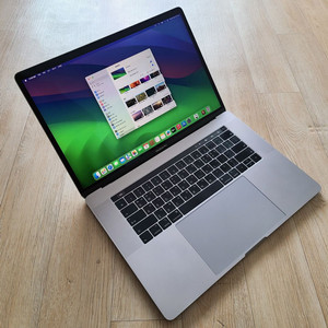 부산 맥북프로2018 15인치 i7/32GB램/라데온560X 프로 팝니다. 이미지