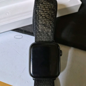 애플워치se 44mm 블랙 이미지