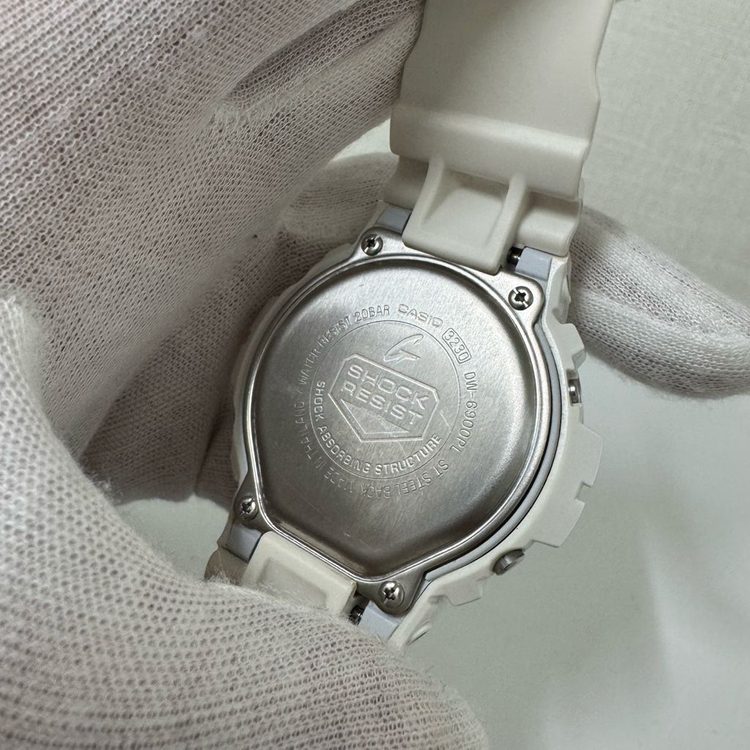 지샥 dw-6900pl 화이트 미러액정 이미지