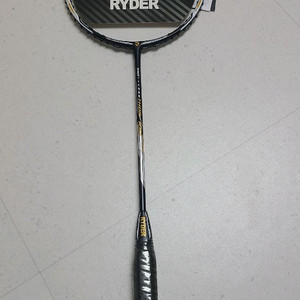 라이더 토르100 배드민턴라켓 새상품 이미지