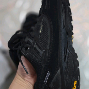 코오롱스포츠 고어텍스 등산화 245mm 이미지