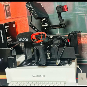 소니 a7m4 with sony 85mm1.4gm2 이미지