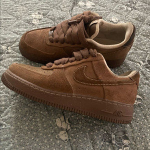 나이키 에어포스1 07 카카오 와우 250 이미지