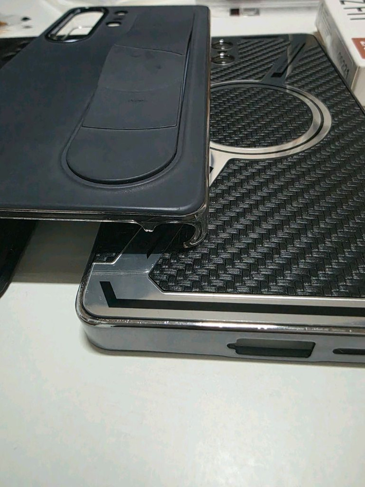 갤럭시 s25울트라 정품/링케/엘라딕 카본 케이스,필름 이미지