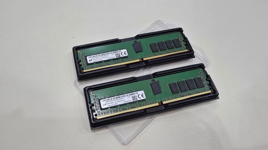 서버램 마이크론 DDR4 16GB 2400 이미지