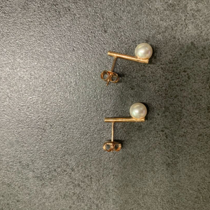 심플한 귀걸이 이미지