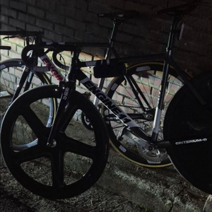 픽시 자전거 이미지