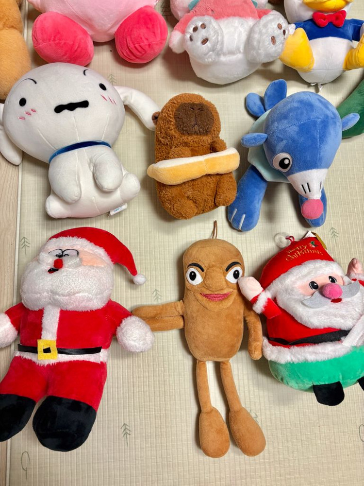 인형뽑기 중형 인형 카피바라 커비 포차코 흰둥이 랏코상 래서판다 투슬리스 도날드덕 산타 고추 이미지