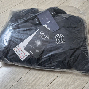 쿨거래시 7만9택포! [정가 149,000원] 미착용 새제품 엠엘비 키즈 경량 덕패딩 블랙 사이즈 130 남아여아 이미지