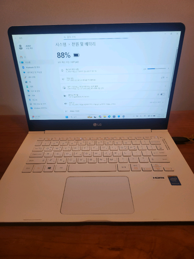 LG그램 노트북(14인치 8램 256기가SSD) 이미지