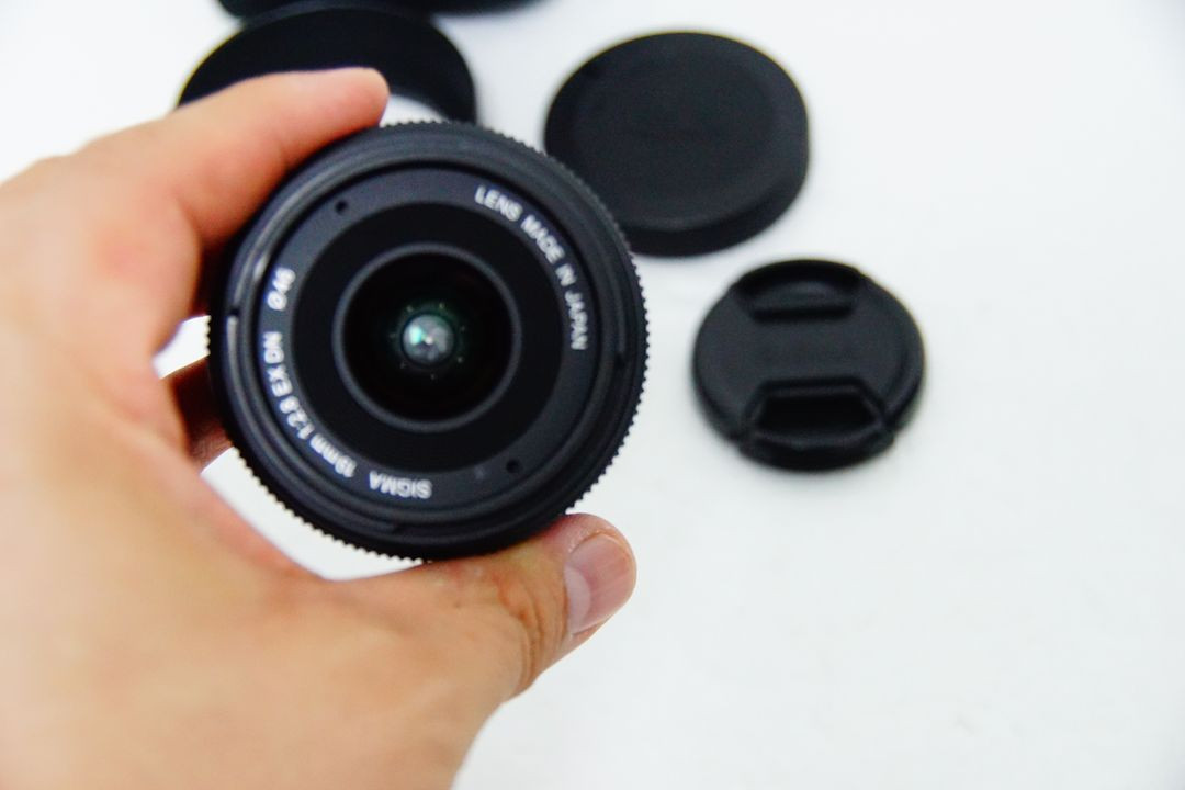 SIGMA 19mm F2.8 EX DN 팝니다. 이미지