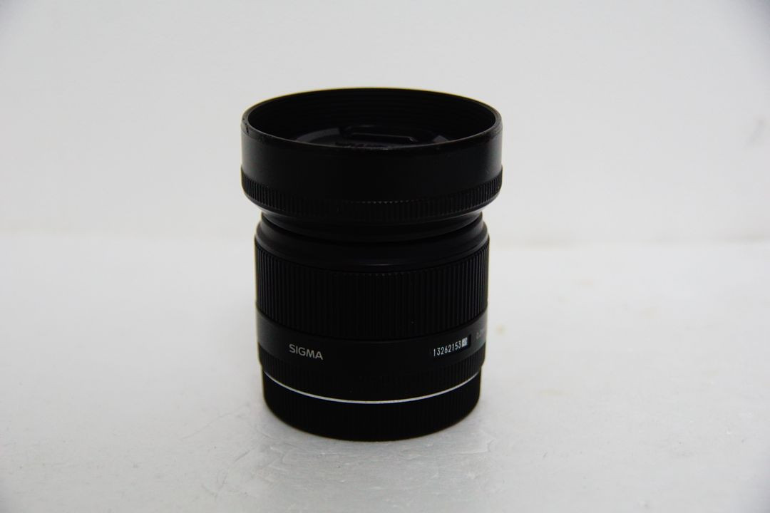 SIGMA 19mm F2.8 EX DN 팝니다. 이미지