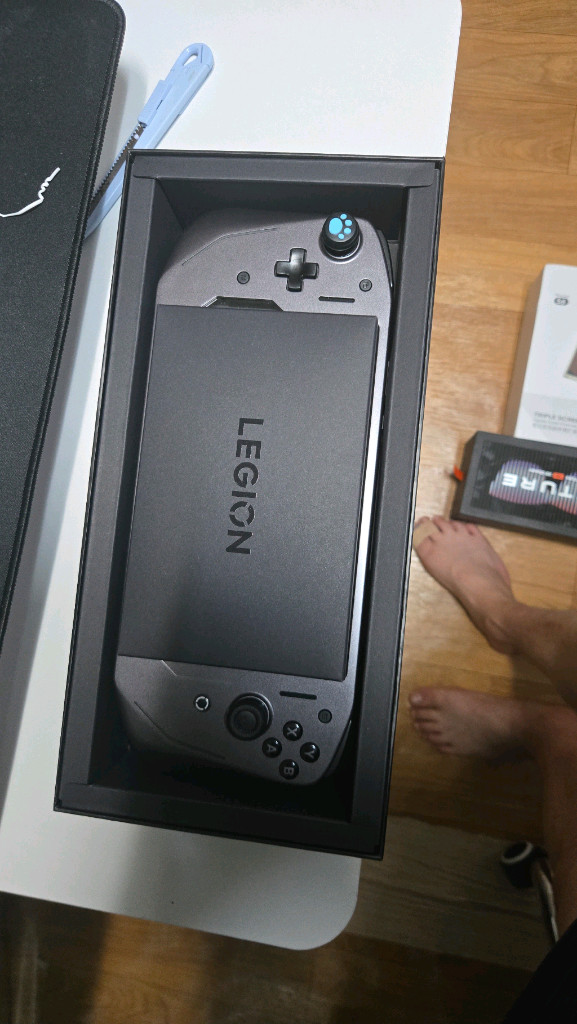 Y700 4세대 12g/256g + G9 게임패드 이미지