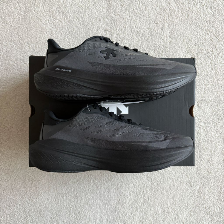 데상트 에너자이트 슈퍼 V5 러닝화 275 이미지