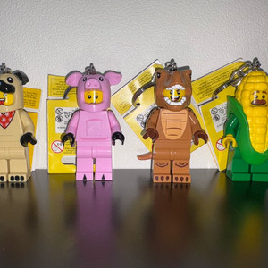 레고 LED 키링 4종 세트 (불독/돼지/공룡/옥수수) 팝니다. 이미지