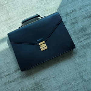 루이비통 에삐라인 콘세이엣 레더 브리프케이스 France made 이미지