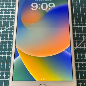 아이폰 8플러스 64GB 이미지