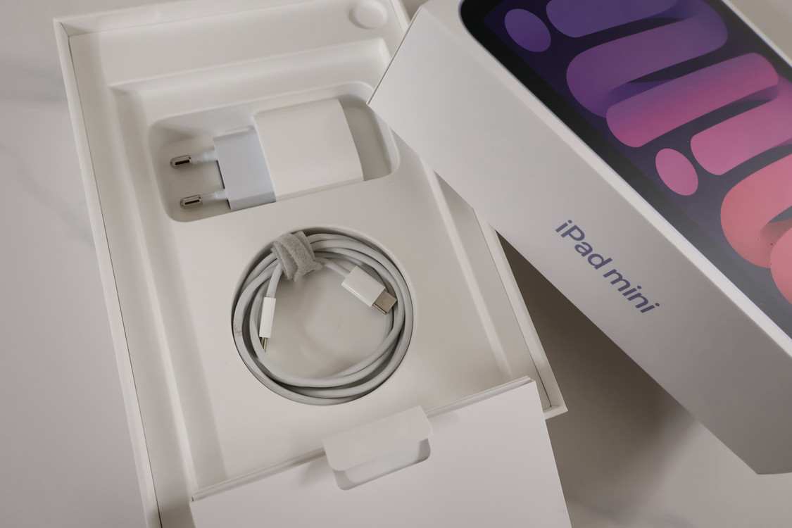 아이패드 미니 6세대 256GB 퍼플 정품 케이스 포함 이미지