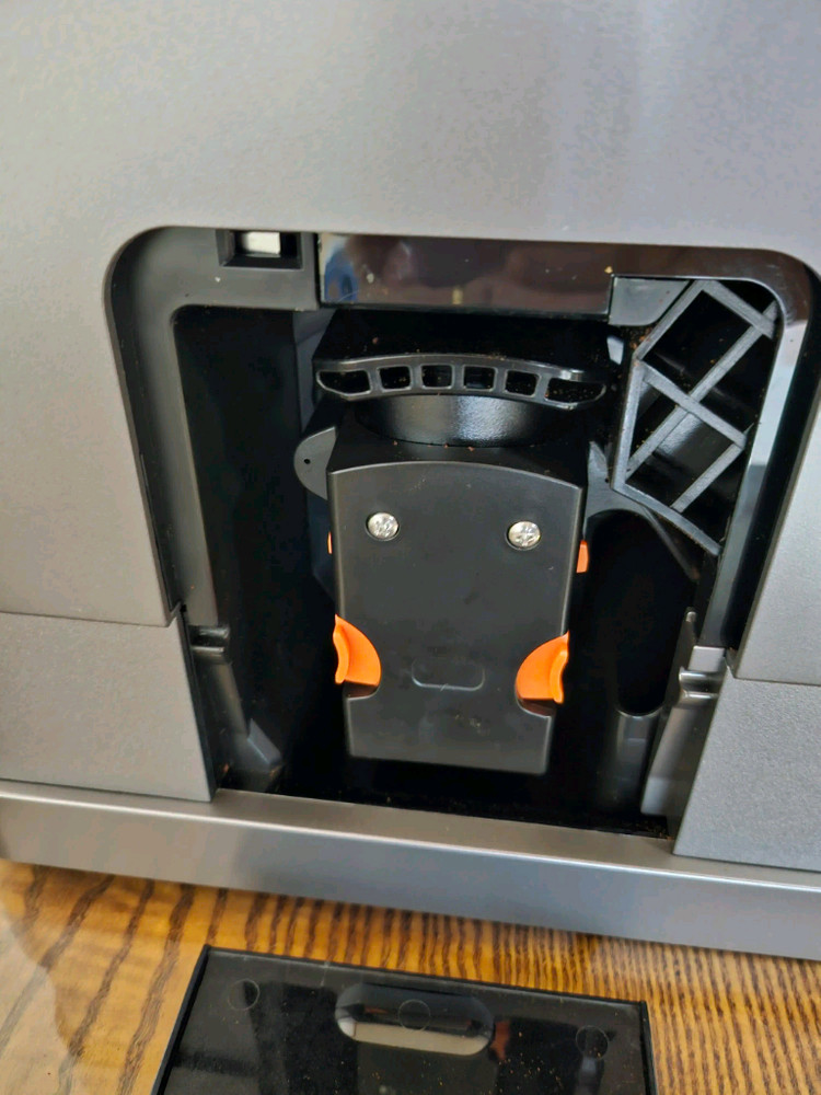 쿠쿠/전자동 에스프레소 커피 머신 (루미 브라운) CCM-CAE2010LB 이미지