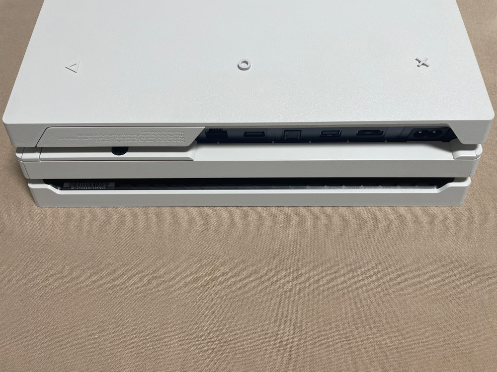 플스4프로 7128B 글레이셔화이트 풀박 S급(펌6.72) + SSD 1TB(미사용) 이미지