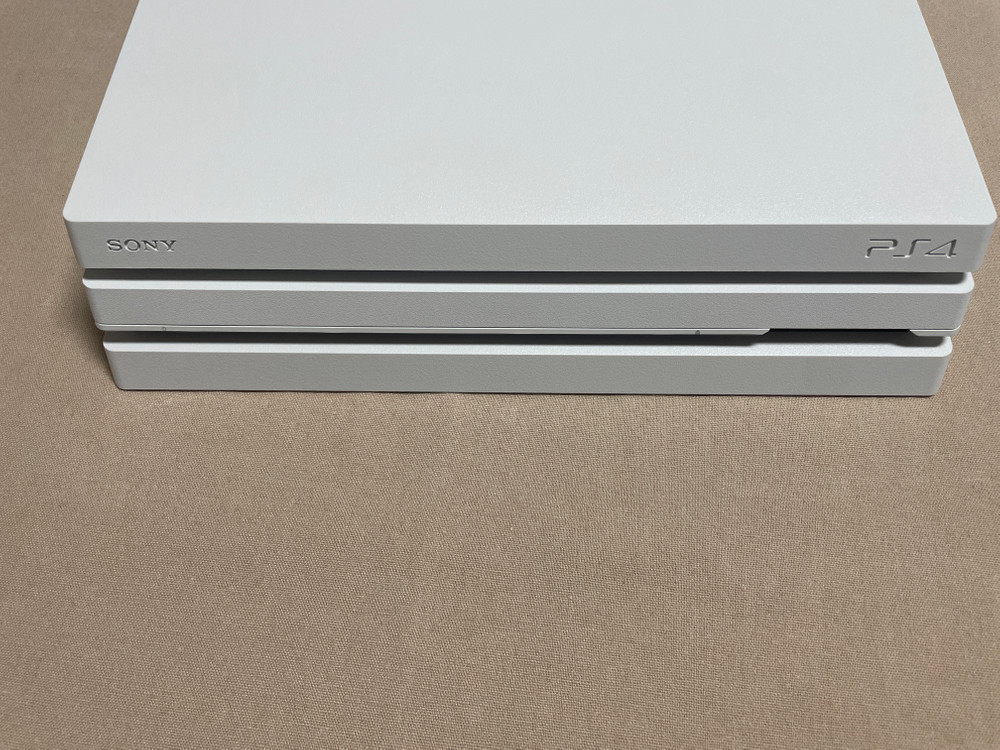 플스4프로 7128B 글레이셔화이트 풀박 S급(펌6.72) + SSD 1TB(미사용) 이미지