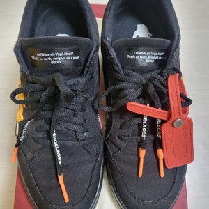 오프화이트 블랙 스니커즈 41 이미지