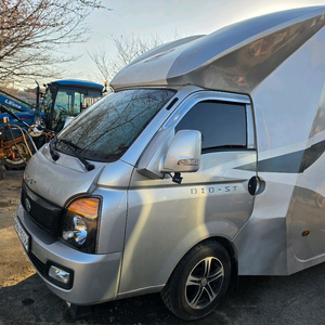 다온티앤티 디오ST 캠핑카 이미지