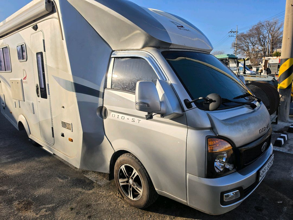 다온티앤티 디오ST 캠핑카 이미지