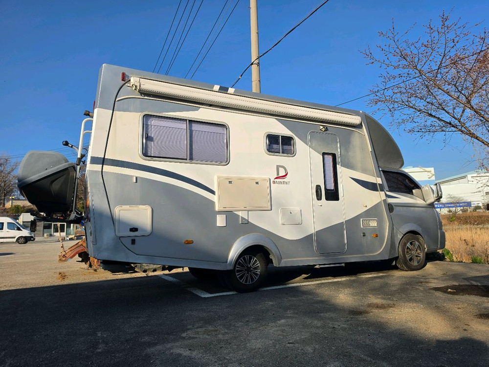 다온티앤티 디오ST 캠핑카 이미지
