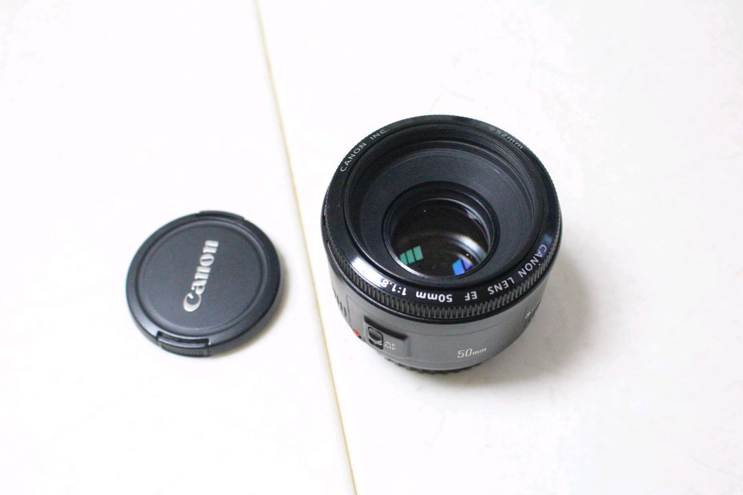 캐논 50mm F1.8 II 쩜팔렌즈 이미지